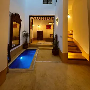 Little 24 Сasa de vacaciones